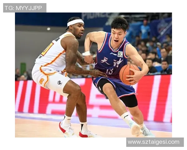 赛后分析:上海篮球队与深圳篮球队的战术配合与表现评估 赛后分析:上海篮球队与深圳篮球队的战术配合与表现评估