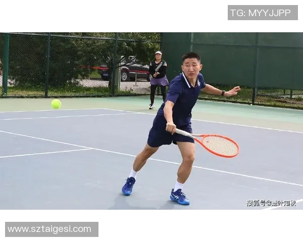 重庆网球队的战术创新与转换体系解析助力网球竞技水平提升 重庆网球队的战术创新与转换体系解析助力网球竞技水平提升