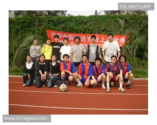 日本足球明星在上海的精彩瞬间与球迷互动的热情故事